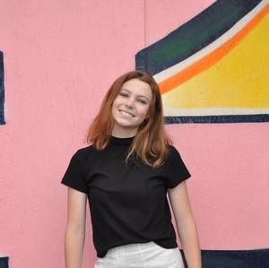 Meet your Posher, Stella